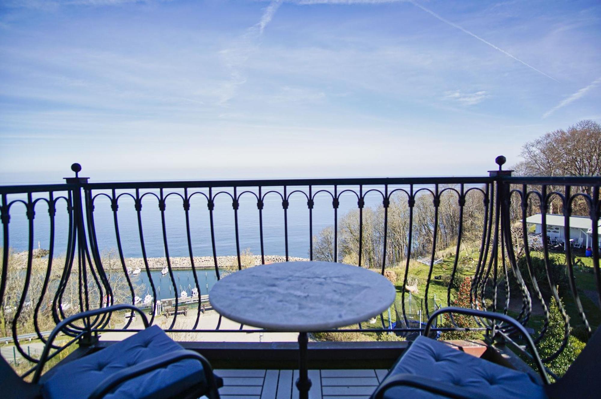 Ferienwohnung Mit Traumhaftem Meerblick - Haus Am Meer Fewo 11 Lohme Exterior photo